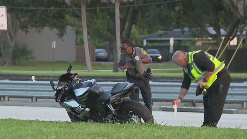 1 dead, 1 injured in motorcycle crash on Sunrise Boulevard near Florida's Turnpike, authorities say — CBS Miami, Mesquite Health news