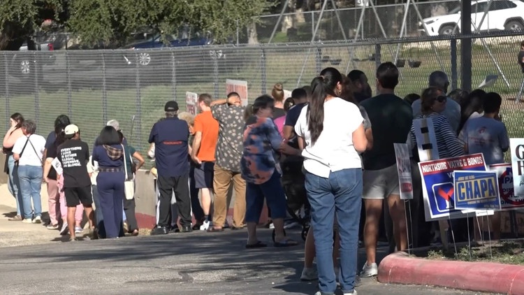 Early voters in Bexar County say voting machines are 'switching' up their selections. Election officials are 'monitoring closely.' — KENS 5 (San Antonio), Mesquite Community news