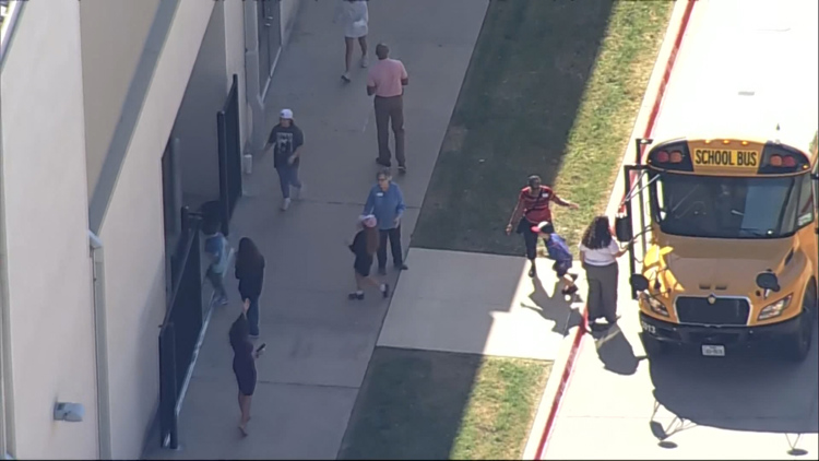 Arlington schools evacuated amid bomb threats, officials say — Mesquite Schools news